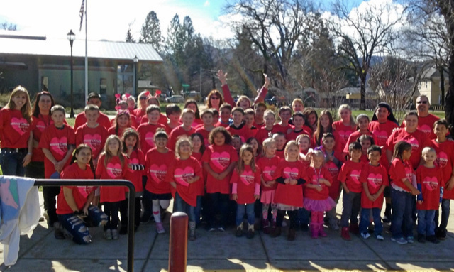 Minnie Cannon School Students Valentines for Seniors event